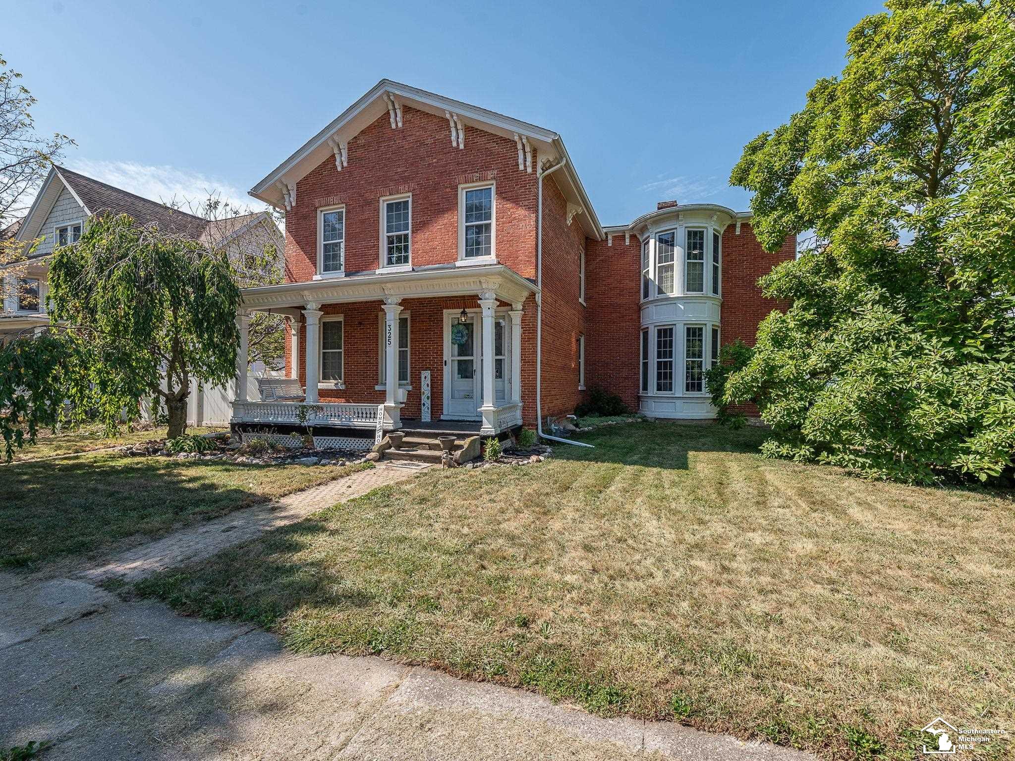 Tremont St, Monroe, MI 48162