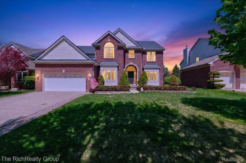 50544 Livingston Dr, Northville, MI, 48168-6803 | Card Image