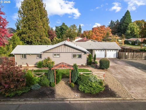 3513 Elwing Ave, Eugene, OR, 97401-5375 | Card Image