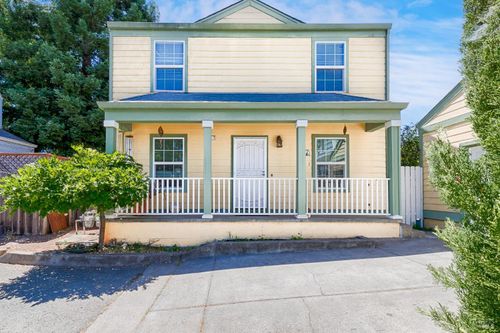 937 Kingwood Street, Santa Rosa, CA, 95401 | Card Image