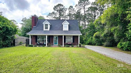 9399 Woodland Dr, Elberta, AL, 36530-5447 | Card Image