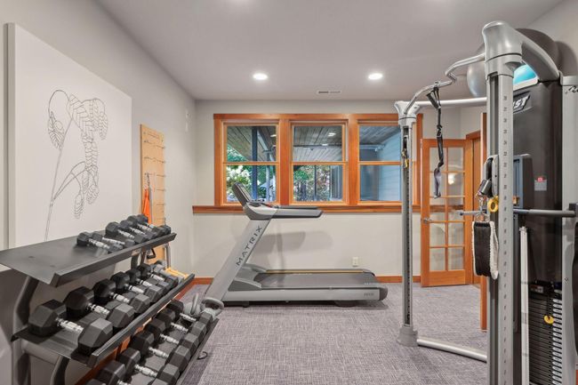 Exercise Room | Image 44