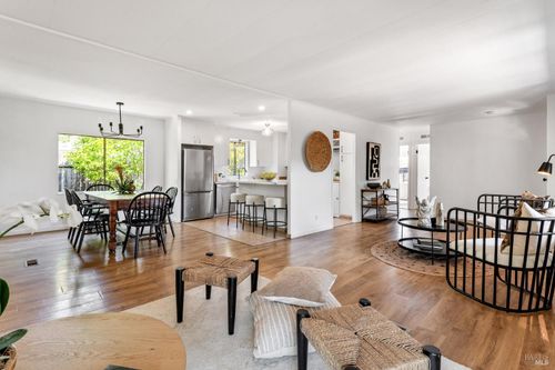 304 Zion Ct, San Rafael, CA, 94903-2299 | Card Image