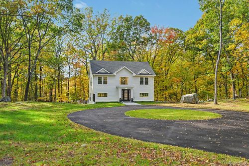 18 Laurel Rd, South Salem, NY, 10590-2317 | Card Image