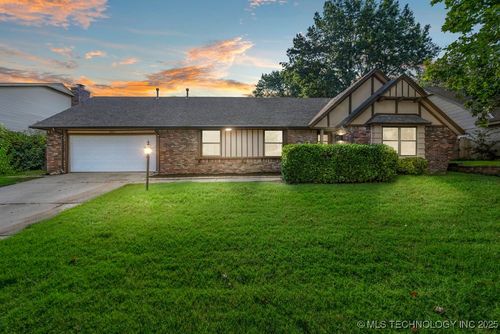8129 74th East Ave, Tulsa, OK, 74133-4206 | Card Image