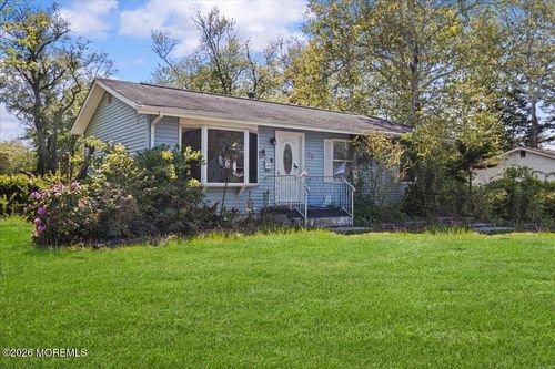 14 N New Prospect Rd, Jackson, NJ, 08527-1352 | Card Image