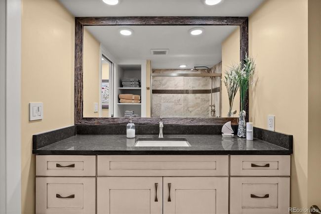 APT-1902 - 1551 Larimer St, Condo with 2 bedrooms, 2 bathrooms and 2 parking in Denver CO | Image 24