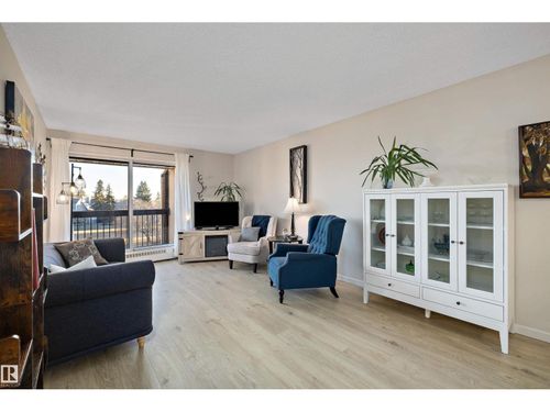 411-10511 19 Ave Nw, Edmonton, AB, T6J5S8 | Card Image