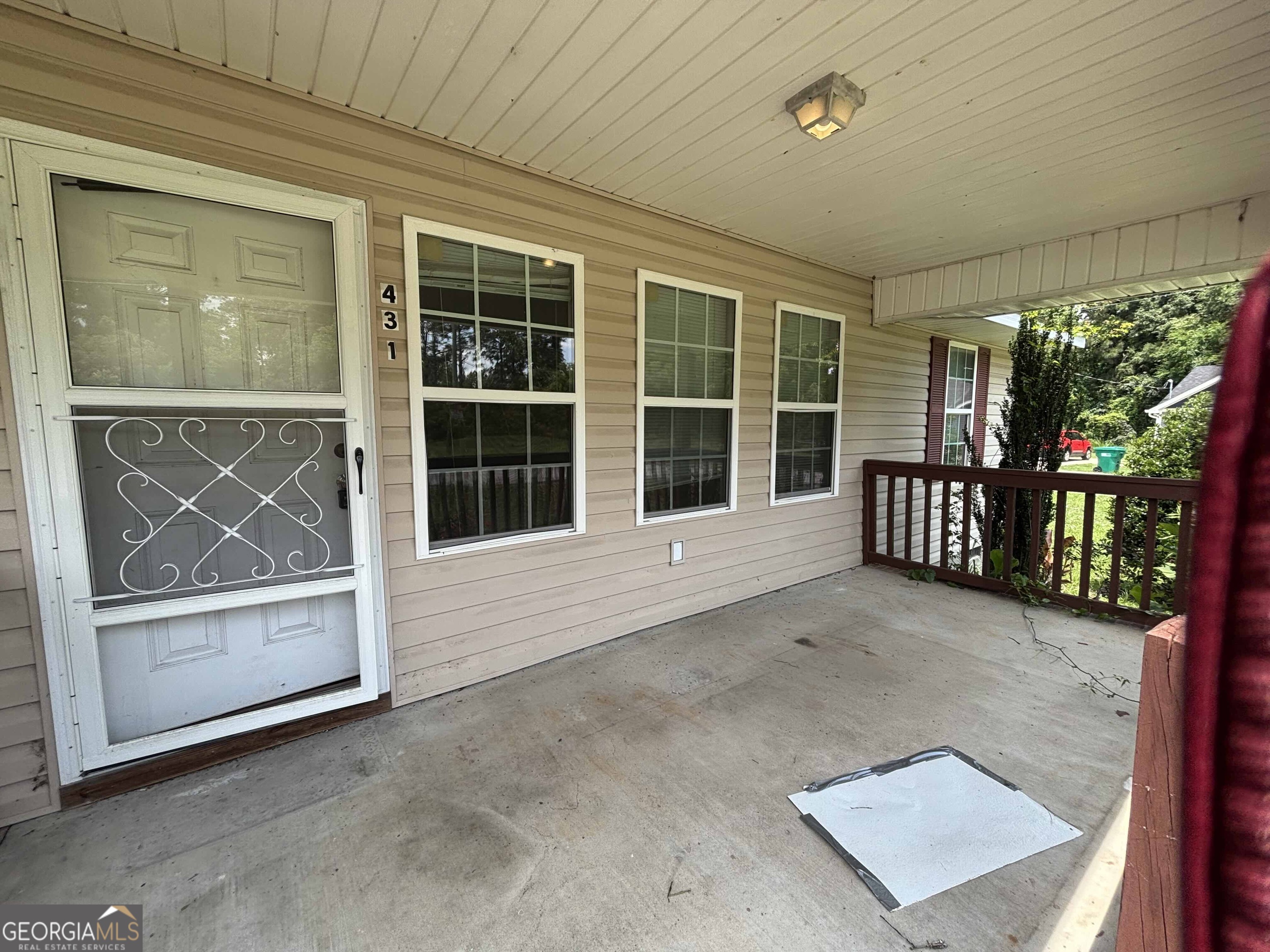 Residential in Thomson 5