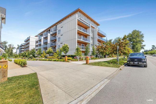 View of apartment building / complex | Image 21
