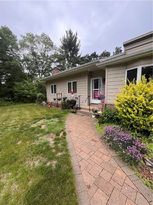 1103 N Moonlight Dr, Altoona, WI, 54720-1472 | Card Image