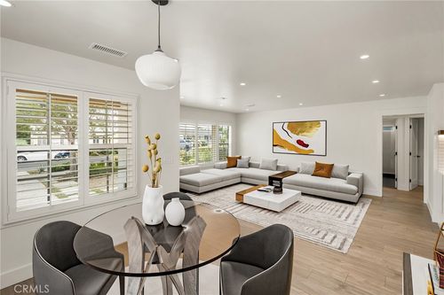 533 N Cambridge St, Orange, CA, 92866-1618 | Card Image