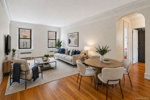 1e-73-20 Austin St, Forest Hills, NY, 11375-6212 | Card Image