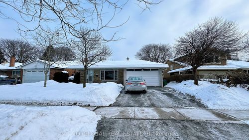 upper-2143 Linby St, Mississauga, ON, L4Y1V6 | Card Image