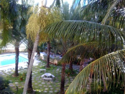 3b-2421 Lake Pancoast Dr, Miami Beach, FL, 33140-4617 | Card Image