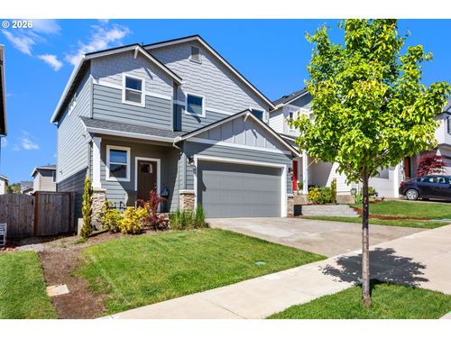 899 Ne Trillium Dr, Estacada, OR, 97023-8921 | Card Image
