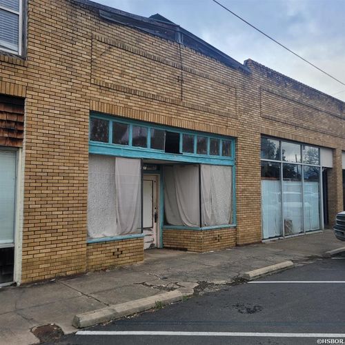 140 N West St, Mount Ida, AR, 71957-8374 | Card Image