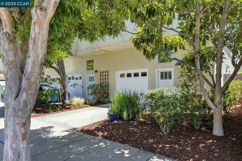 c-913 Adams St, Albany, CA, 94706 | Card Image