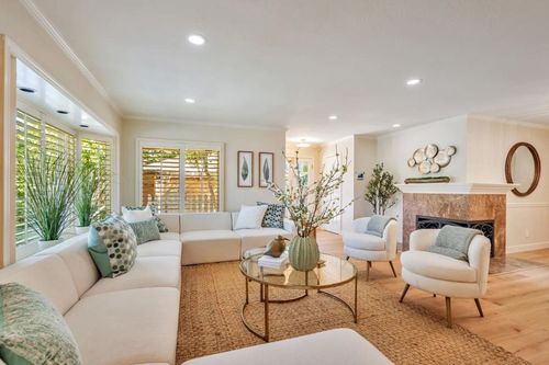 534 Hilbar Ln, Palo Alto, CA, 94303-3026 | Card Image
