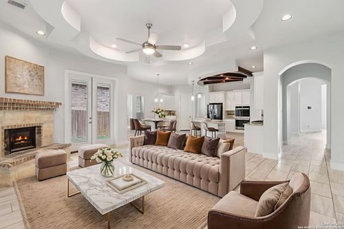 31037 Clover Pass, Bulverde, TX, 78163-2561 | Card Image