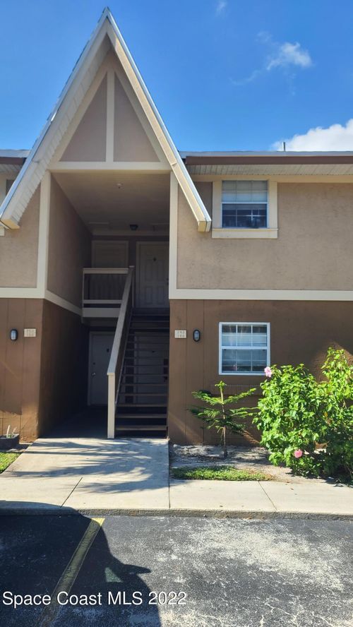 148-148 Berkshire Ln, MELBOURNE, FL, 32935-3403 | Card Image