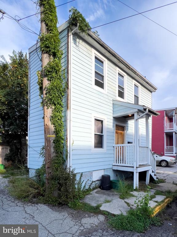 Edgar St, York, PA 17403