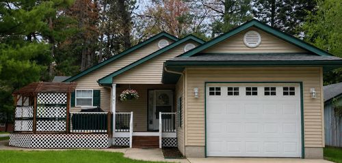 301 S 6th St, Roscommon, MI, 48653-9012 | Card Image