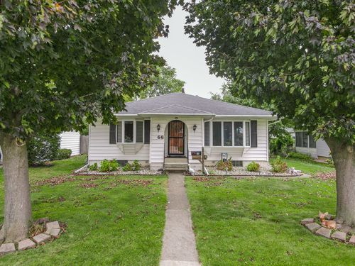 66 S Poplar St, Manteno, IL, 60950-1426 | Card Image