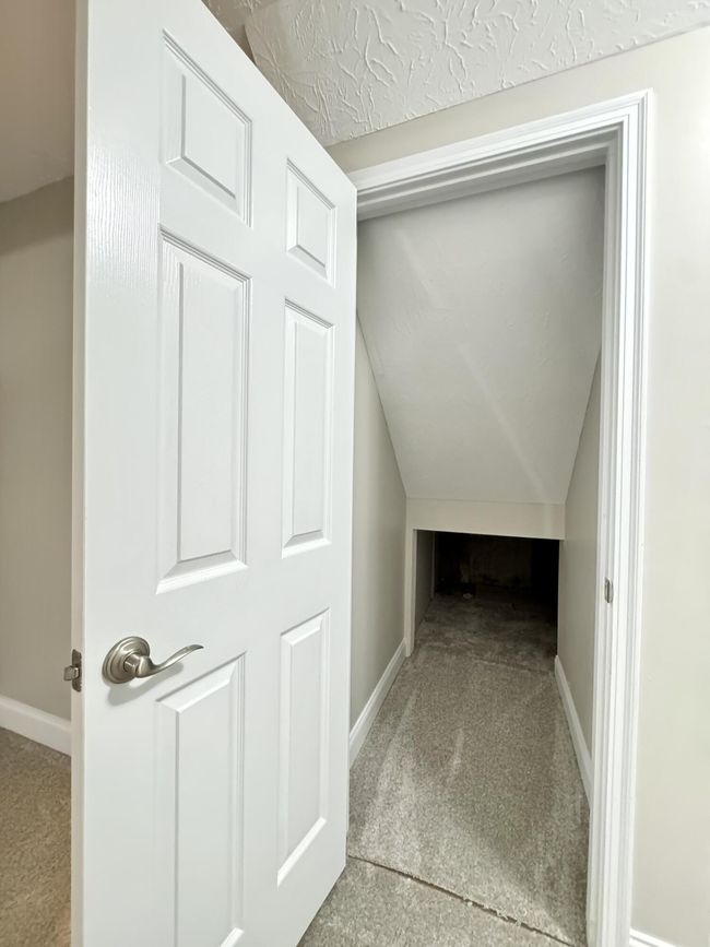 1039 Meadowbrook Ct, House other with 4 bedrooms, 2 bathrooms and null parking in Hebron KY | Image 47