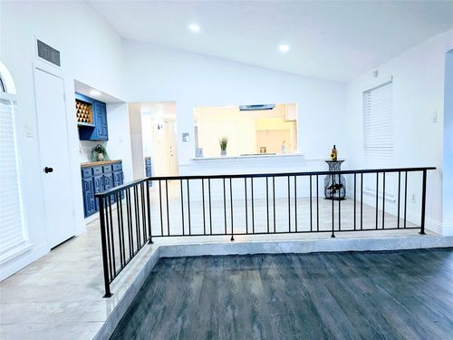 9015 High Plain Ln, Dallas, TX, 75249-1116 | Card Image