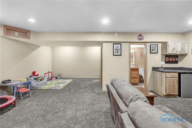 740 Tarra Oaks Dr, House other with 3 bedrooms, 3 bathrooms and 2 parking in Findlay OH | Image 30