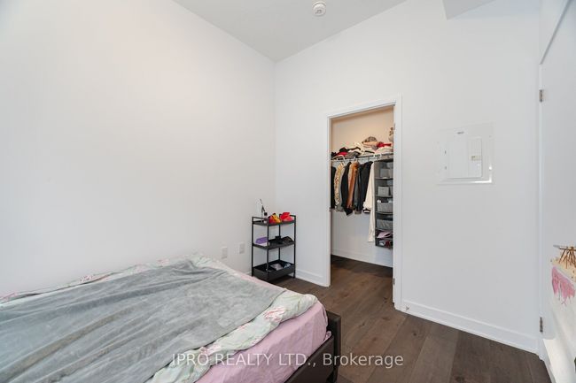 911 - 60 Honeycrisp Cres, Condo with 2 bedrooms, 1 bathrooms and null parking in Concord ON | Image 19