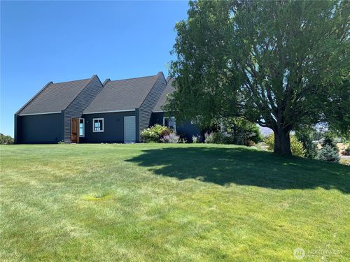 610 Meadow View Dr, Ellensburg, WA, 98926-8063 | Card Image