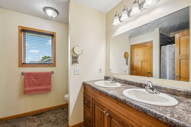 37-web-or-mls-Prairie Grass Dr-1006-035.jpg | Image 37