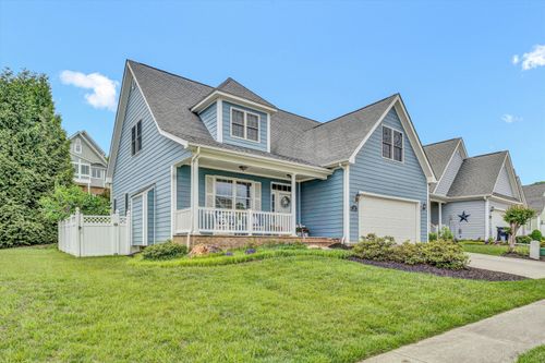 831 Sumpter Pl, Roanoke, VA, 24019-4370 | Card Image