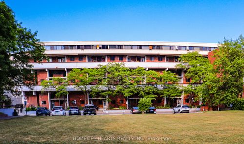 316-140 Leeward Glenway, East York, ON, M3C2Y9 | Card Image