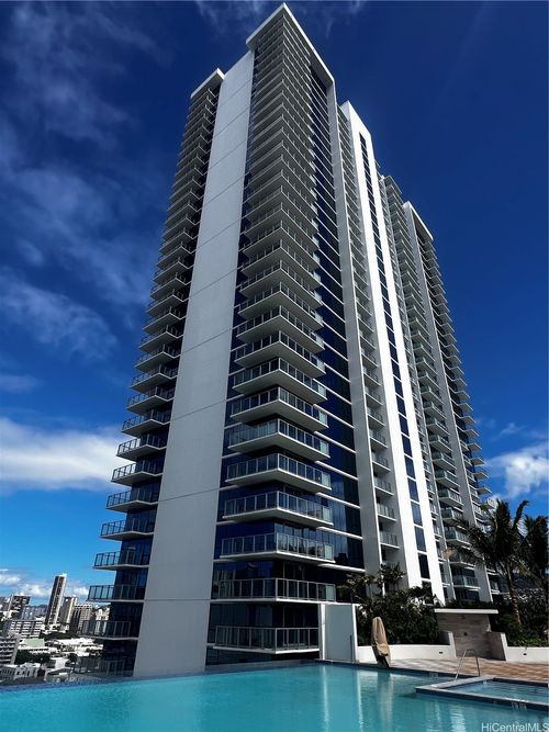 908-1515 Liona St, Honolulu, HI, 96814-2442 | Card Image