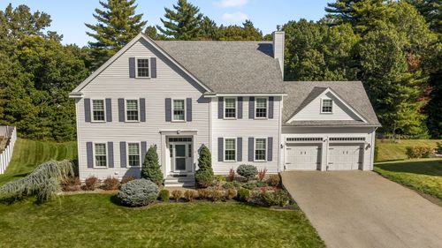 33 Oak Ledge Cir, Rowley, MA, 01969-1752 | Card Image