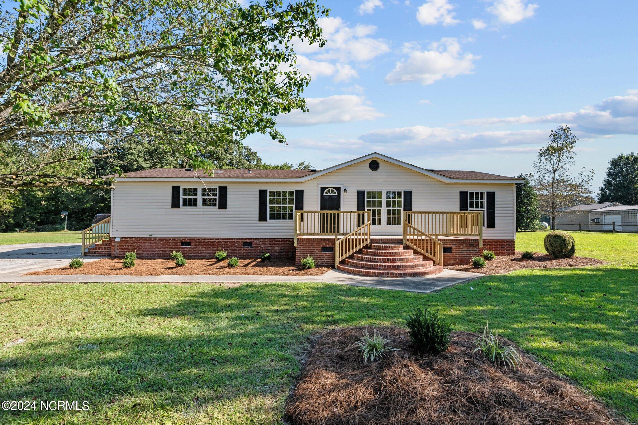 Butler Ford Rd, Vanceboro, NC 28586
