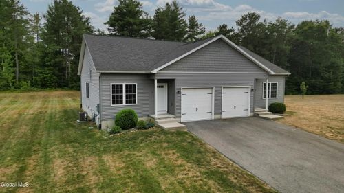 33 Smoke Ridge Road, Queensbury, NY, 12804 | Card Image