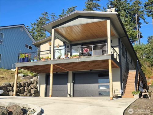 84 Shipview Ln, Sequim, WA, 98382-8625 | Card Image