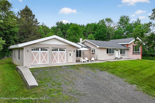 442 County Route 21, Windham, NY, 12496-5827 | Card Image
