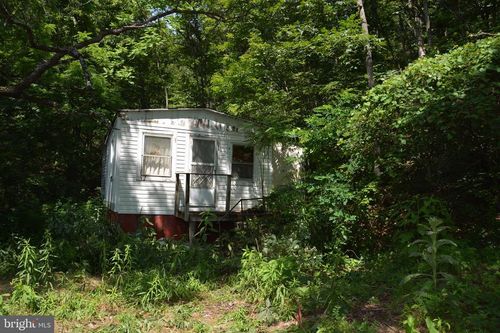 596 Back Creek Rd, GORE, VA, 22637-2600 | Card Image