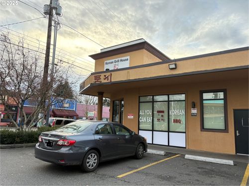 4615 Se Hawthorne Blvd, Portland, OR, 97215-3168 | Card Image