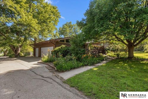 6100 Saltillo Road, Lincoln, NE, 68516 | Card Image