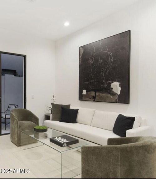 b-3025 E Coolidge St, Phoenix, AZ, 85016-5030 | Card Image