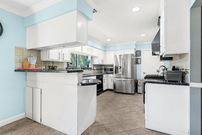 18511 Hiddenbay Way, House other with 3 bedrooms, 3 bathrooms and 2 parking in Spring TX | Image 12