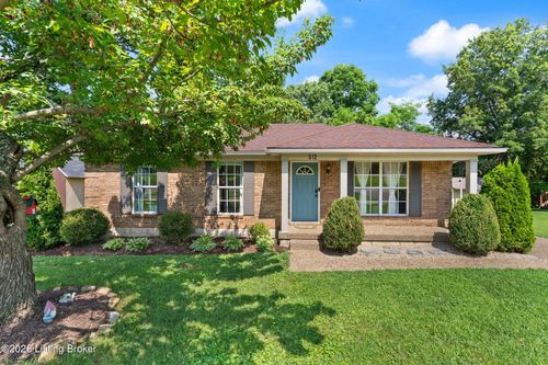 512 Maplecrest Dr, La Grange, KY, 40031-1553 | Card Image