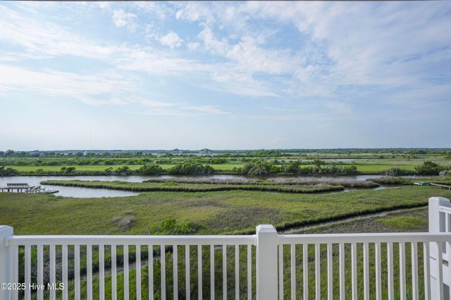 130 Sea Oaks Ct, Townhouse with 4 bedrooms, 4 bathrooms and null parking in N Topsail Beach NC | Image 9