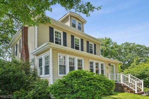 138 Bessida St, Bloomfield, NJ, 07003-4226 | Card Image